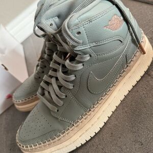 Women Nike Air Jordan 1 Retro High Mica Green Sneakers Shoes 7.5